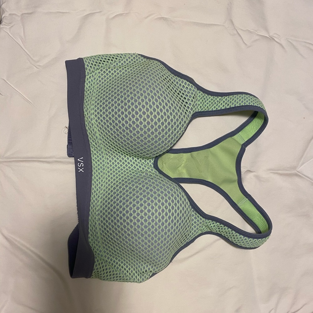 VSX sports bra 32C